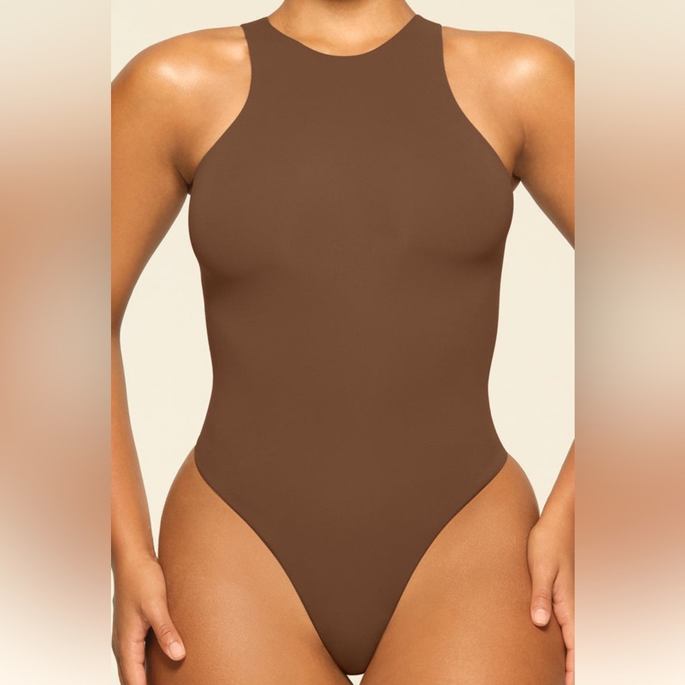 SKIMS FITS EVERYBODY HIGH NECK
BODYSUIT